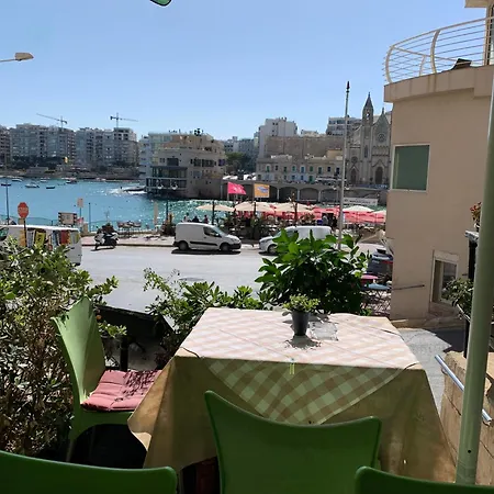 Appartement Triq San 63 *